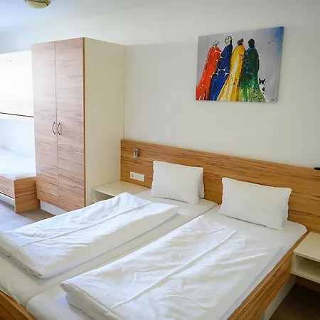 Grafenberg מלון וואגריין