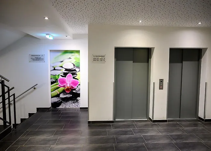 ホテル Grafenberg *